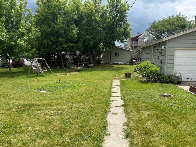 1541 DIVISION AVENUE, Sheboygan, WI 53083
