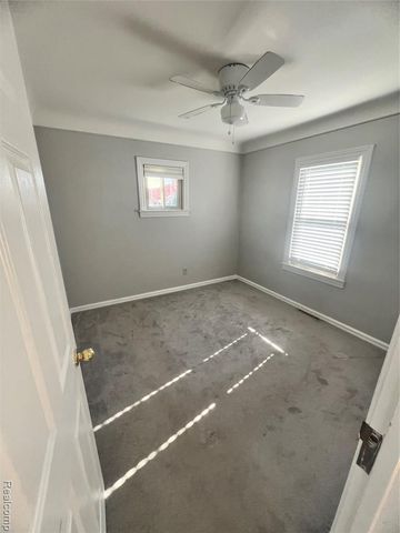 21905 Ridgeway Street, Saint Clair Shores, MI 48080