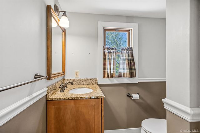 403 Hillside Avenue, West Sayville, NY 11796