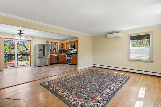 403 Hillside Avenue, West Sayville, NY 11796
