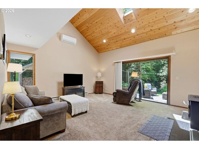 50136 Se WEBER Rd, Sandy, OR 97055