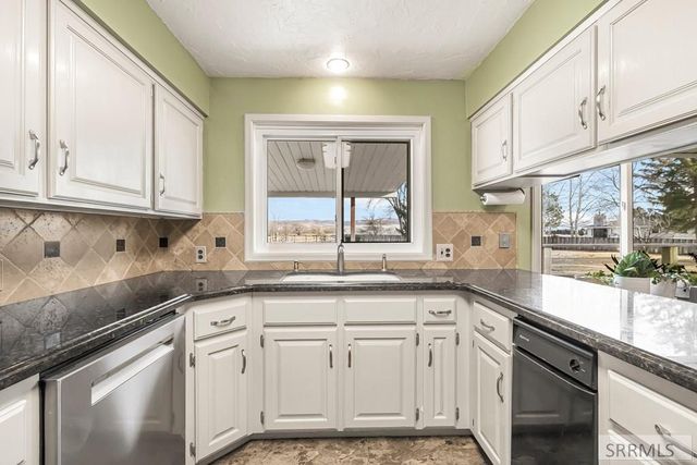 7965 s 3rd E, Idaho Falls, ID 83404