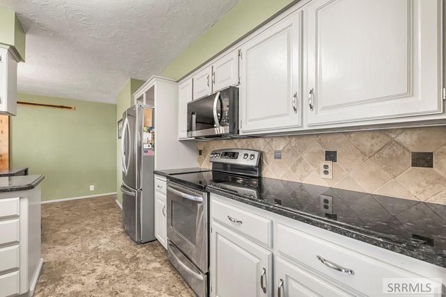 7965 s 3rd E, Idaho Falls, ID 83404