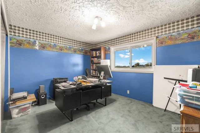 7965 s 3rd E, Idaho Falls, ID 83404