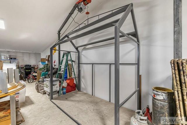 7965 s 3rd E, Idaho Falls, ID 83404