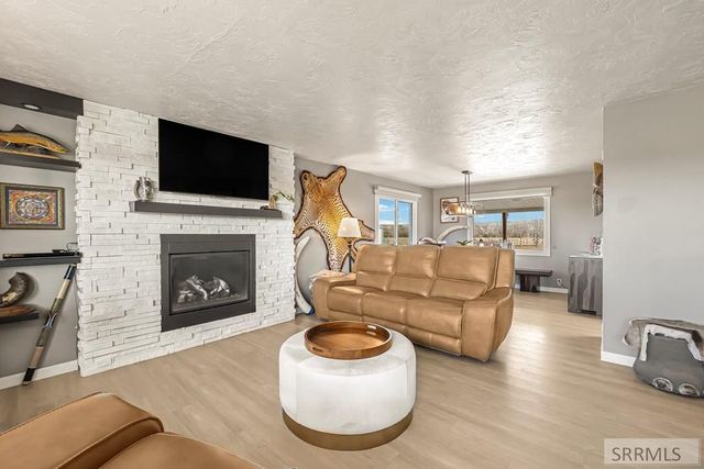 7965 s 3rd E, Idaho Falls, ID 83404