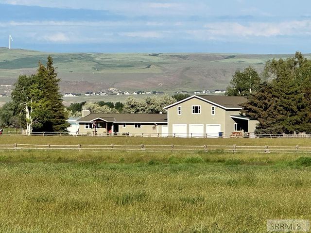 7965 s 3rd E, Idaho Falls, ID 83404