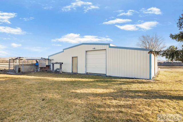 7965 s 3rd E, Idaho Falls, ID 83404