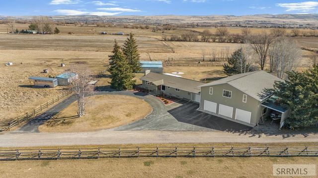 7965 s 3rd E, Idaho Falls, ID 83404