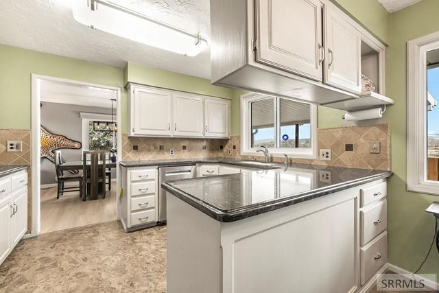 7965 s 3rd E, Idaho Falls, ID 83404