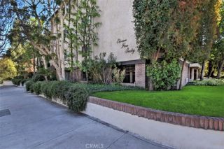 11560 Moorpark St 203, Studio City, CA 91602