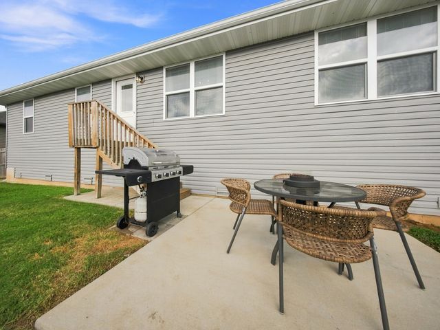 1340 S Rome Avenue, Republic, MO 65738