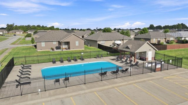 1340 S Rome Avenue, Republic, MO 65738