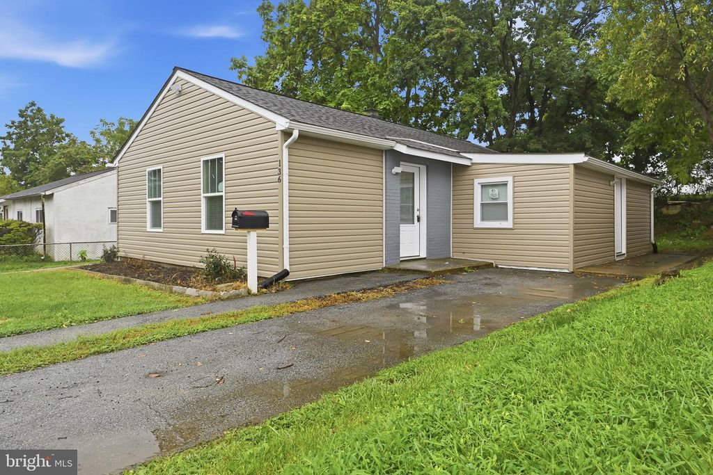 136 WINDER RD, NEW CASTLE, DE 19720 — exterior