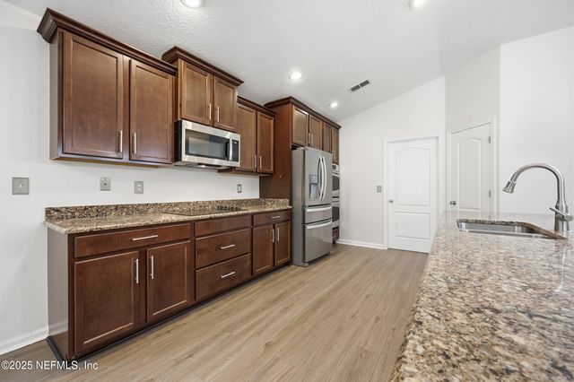 531 GRAMPIAN HIGHLANDS Drive, St. Johns, FL 32259