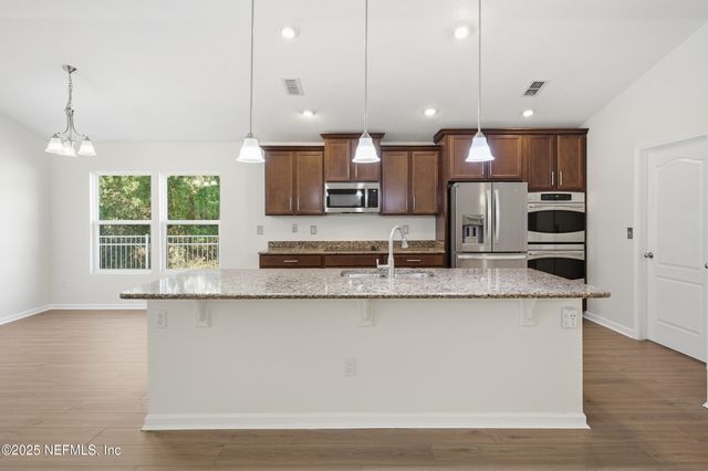 531 GRAMPIAN HIGHLANDS Drive, St. Johns, FL 32259