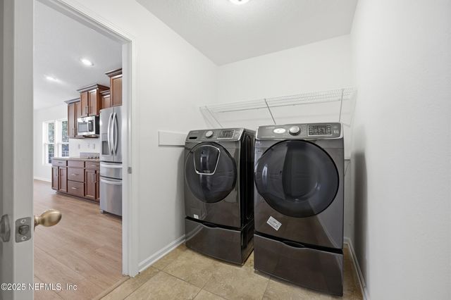 531 GRAMPIAN HIGHLANDS Drive, St. Johns, FL 32259