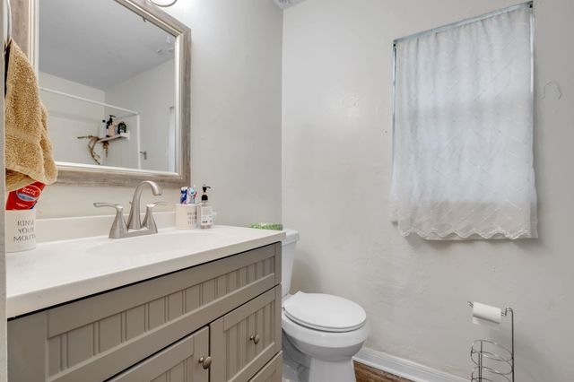 2052 Harriet Drive, Tallahassee, FL 32303