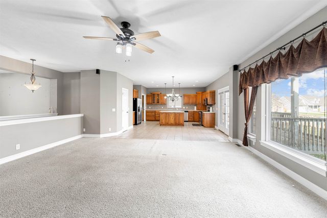 2247 River Trail Rd, Salina, KS 67401