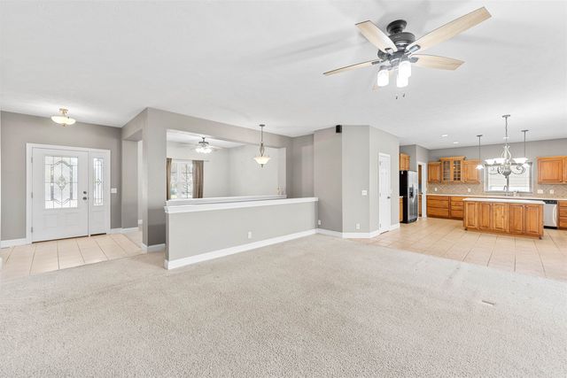 2247 River Trail Rd, Salina, KS 67401