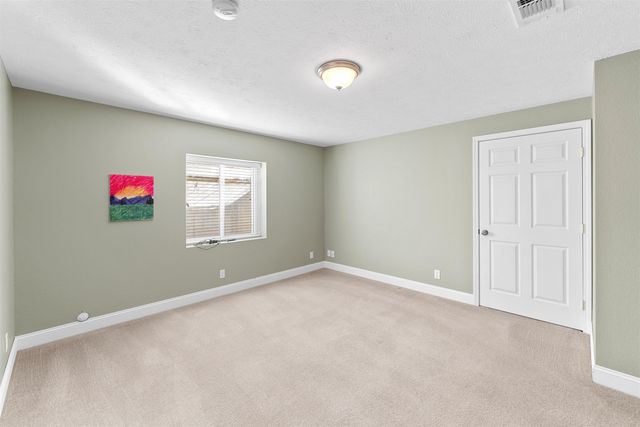 2247 River Trail Rd, Salina, KS 67401