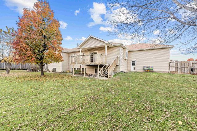 2247 River Trail Rd, Salina, KS 67401
