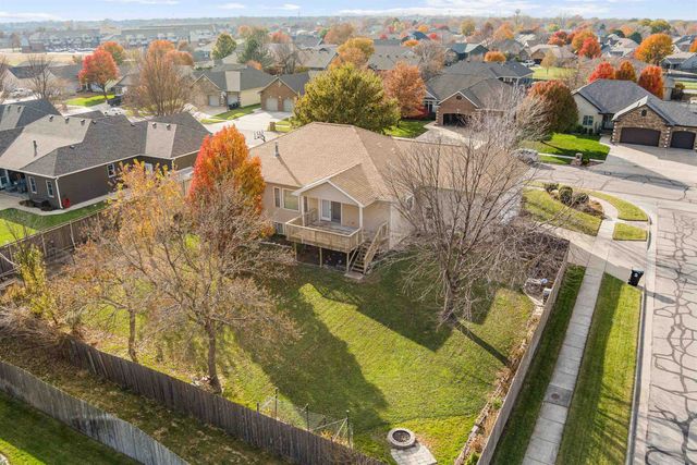 2247 River Trail Rd, Salina, KS 67401