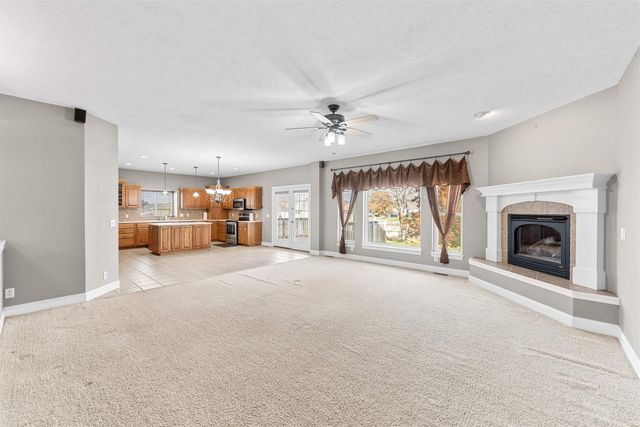 2247 River Trail Rd, Salina, KS 67401