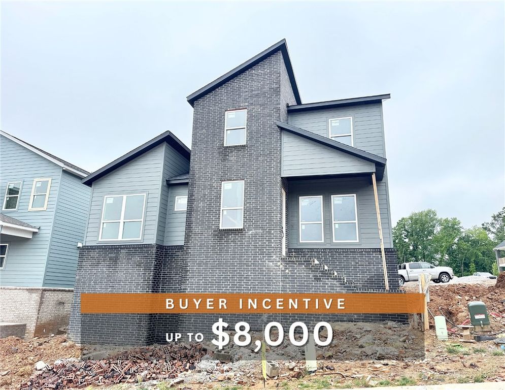 2637 E Livingston Lane, Fayetteville, AR 72703