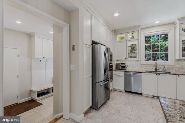 3 STONY MEADOW CT, Lutherville Timonium, MD 21093