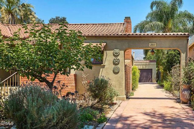 201 W Terrace Street, Altadena, CA 91001