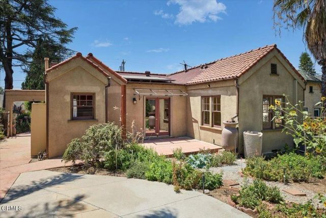 201 W Terrace Street, Altadena, CA 91001