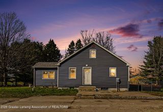7097 S Clinton Trail, Eaton Rapids, MI 48827