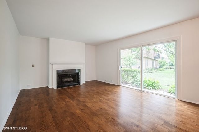 1220 Park Avenue W 110, Highland Park, IL 60035