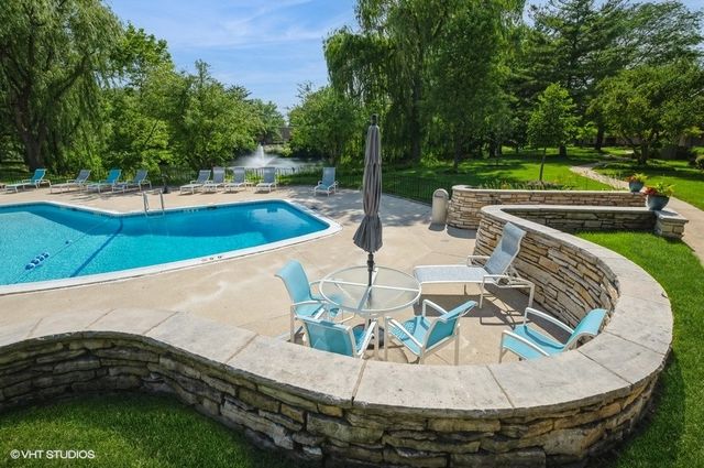 1220 Park Avenue W 110, Highland Park, IL 60035