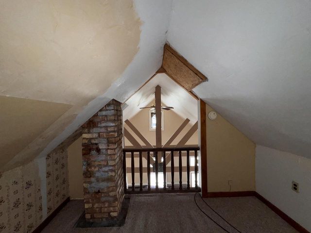 S77W25235 National AVENUE, Waukesha, WI 53189