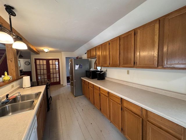 S77W25235 National AVENUE, Waukesha, WI 53189