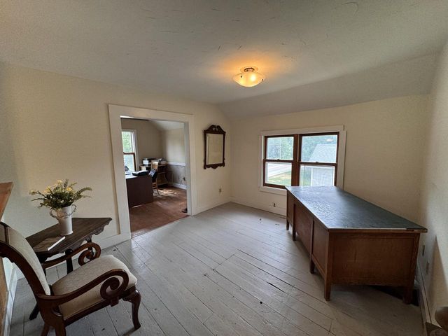 S77W25235 National AVENUE, Waukesha, WI 53189