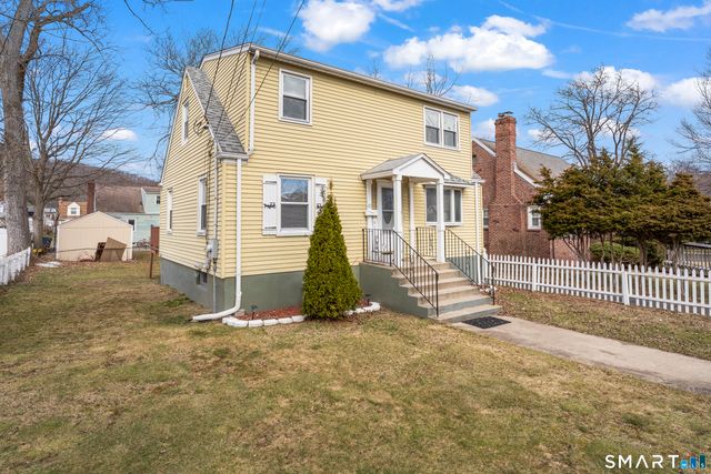 42 Westerleigh Road, New Haven, CT 06511