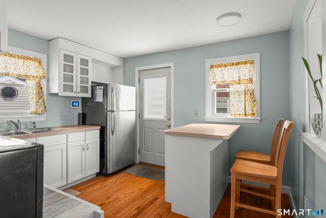 42 Westerleigh Road, New Haven, CT 06511