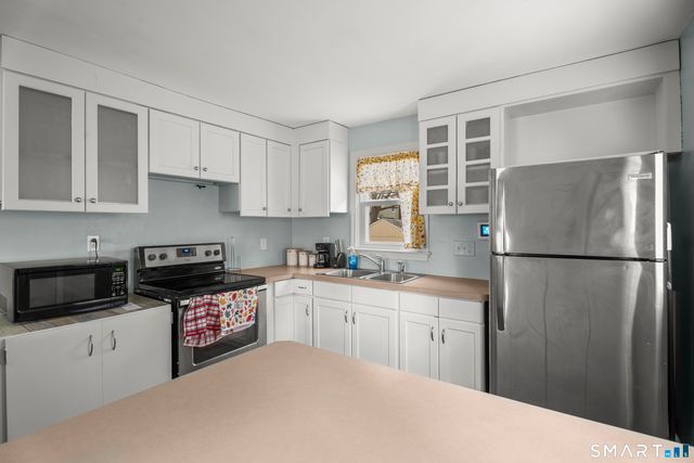 42 Westerleigh Road, New Haven, CT 06511