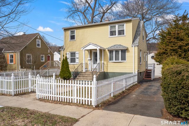 42 Westerleigh Road, New Haven, CT 06511