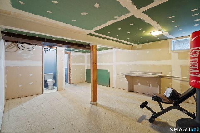 42 Westerleigh Road, New Haven, CT 06511