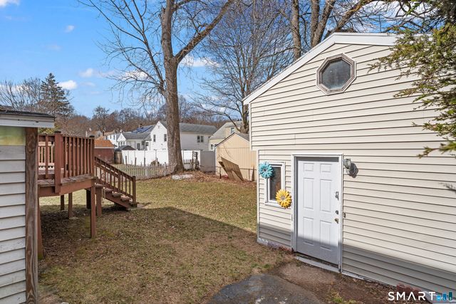 42 Westerleigh Road, New Haven, CT 06511