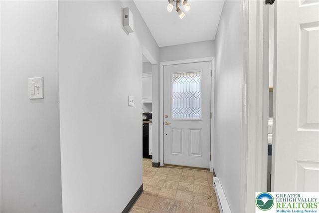 1930 Cricklewood, Upper Macungie Twp, PA 18051