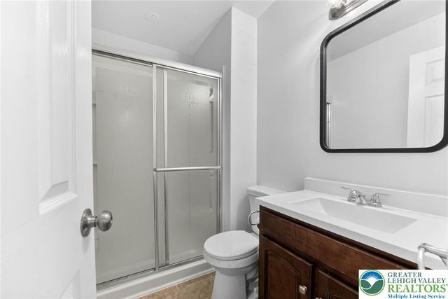 1930 Cricklewood, Upper Macungie Twp, PA 18051