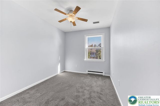 1930 Cricklewood, Upper Macungie Twp, PA 18051