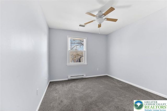 1930 Cricklewood, Upper Macungie Twp, PA 18051