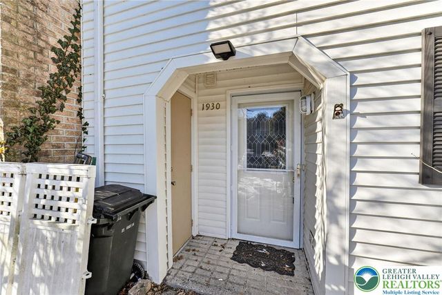 1930 Cricklewood, Upper Macungie Twp, PA 18051