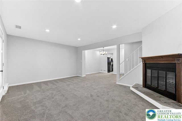 1930 Cricklewood, Upper Macungie Twp, PA 18051